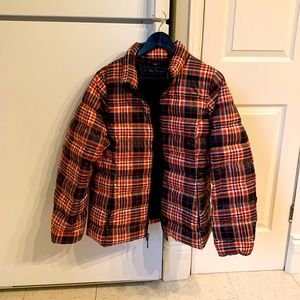 Ladies size Large Eddie Bauer puffer jacket worn once. Excellent like new.